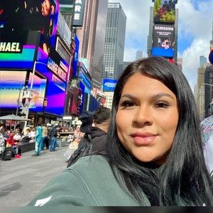 Meet your Posher, Venezya